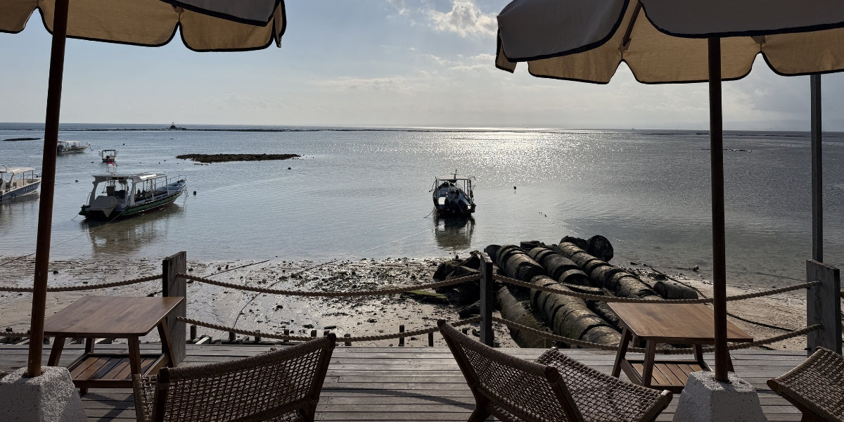 View of the beach from the beach cafe Dapur Beach Lembongan