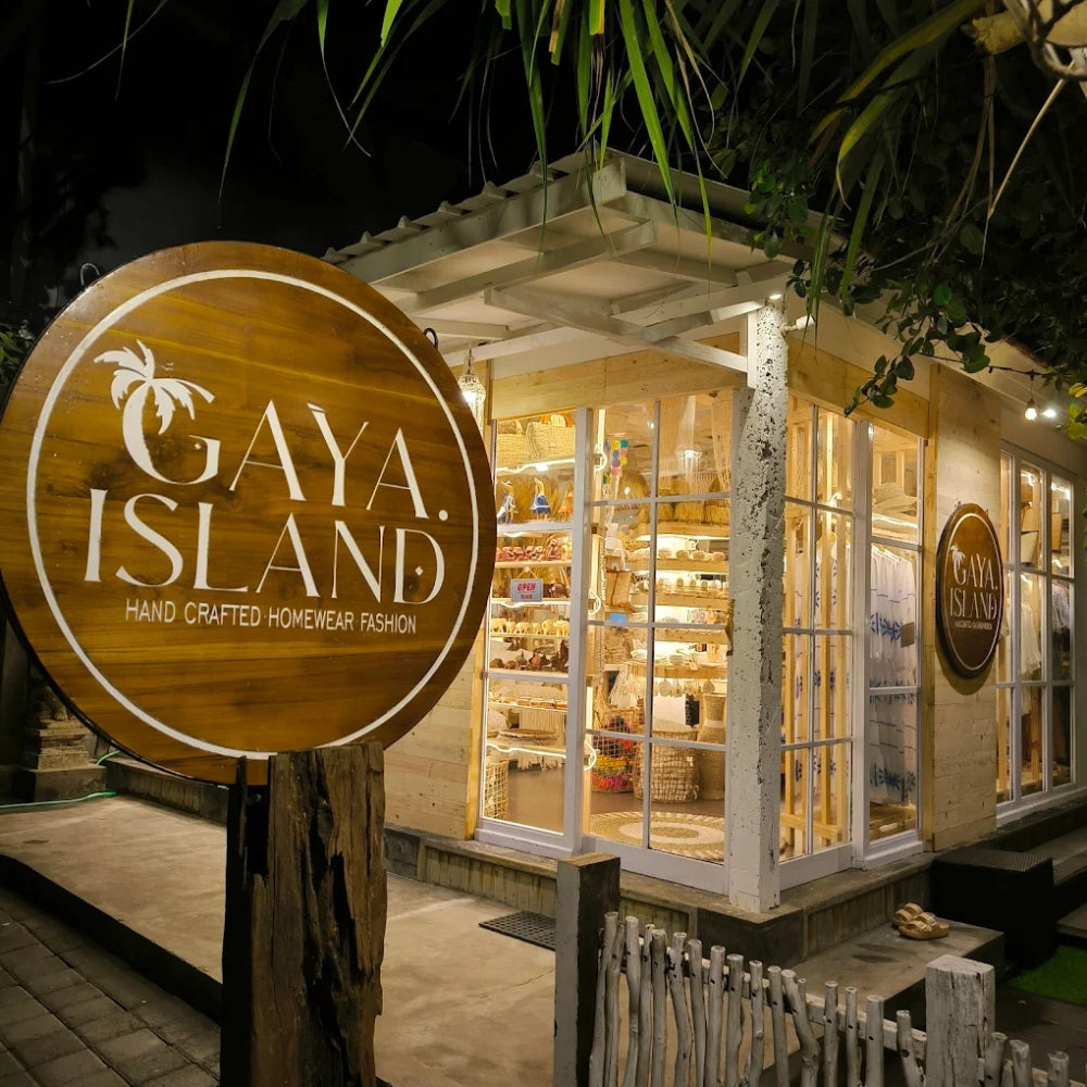 Shop front of Gaya Island Store, Nusa Lembongan