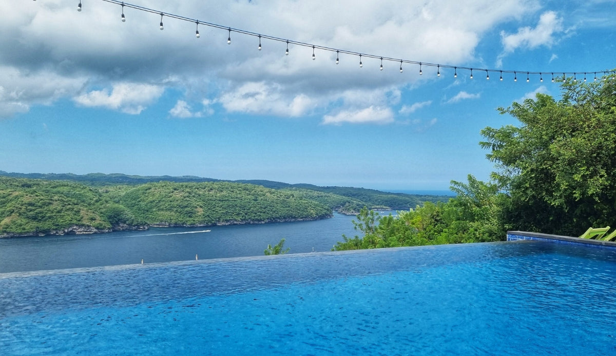 The view form 3 Islands Bar, Nusa Ceningan