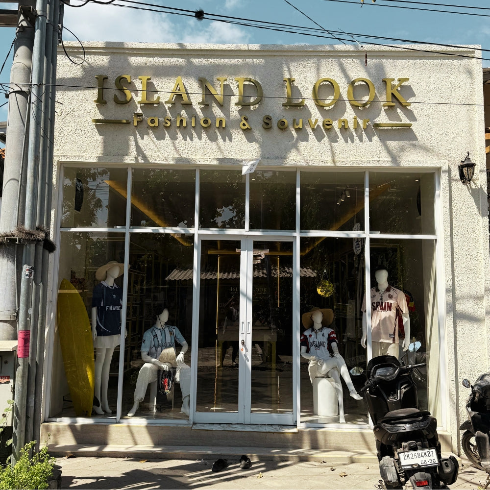 Storefront of 'Island Look' with mannequins wearing clothing and accessories, located in Jungut Batu, Nusa Lembongan