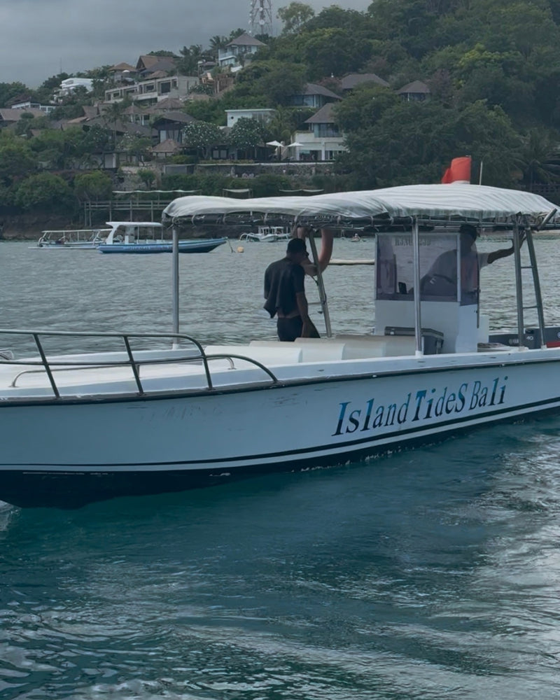Island Tides Snorkelling Boat , Nusa Lembongan