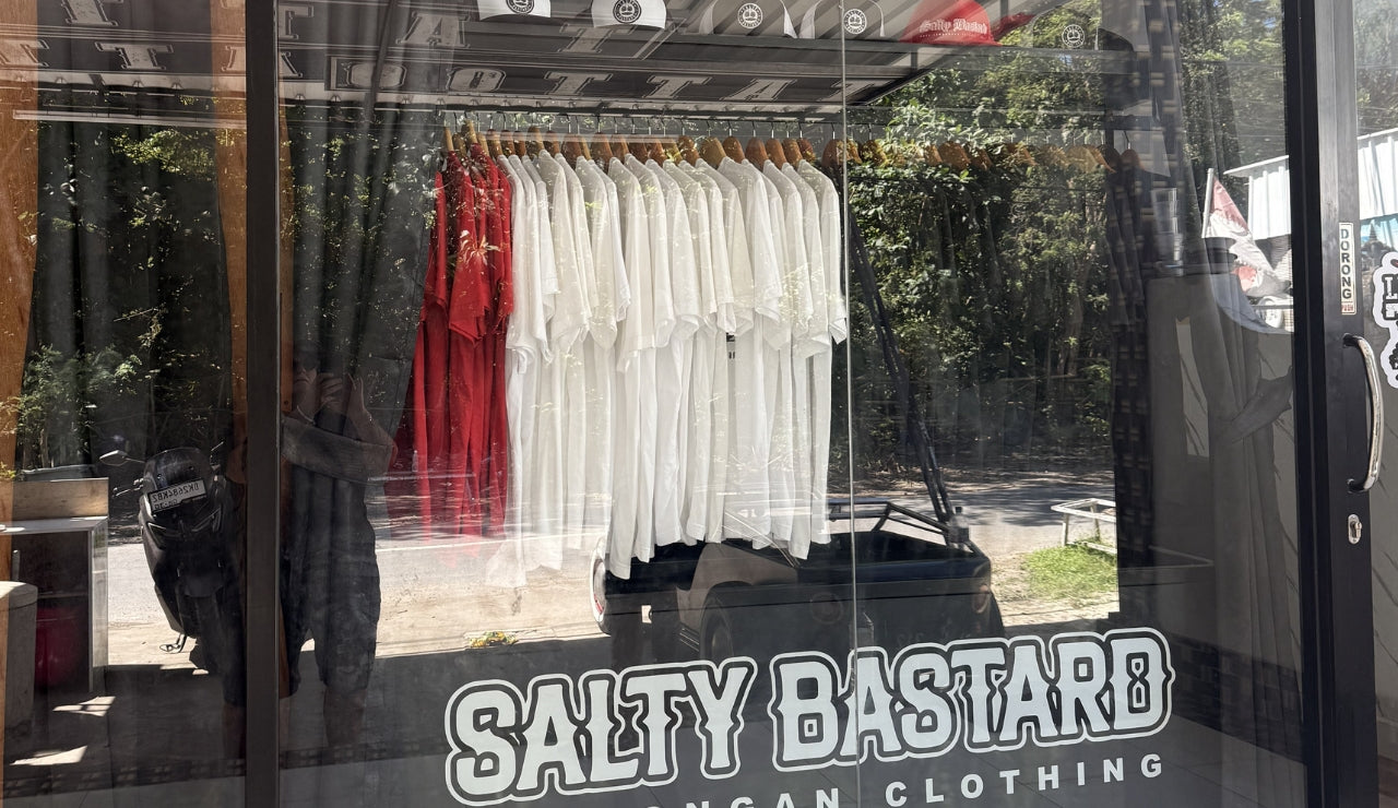 Salty Bastard window front, Jungut Batu