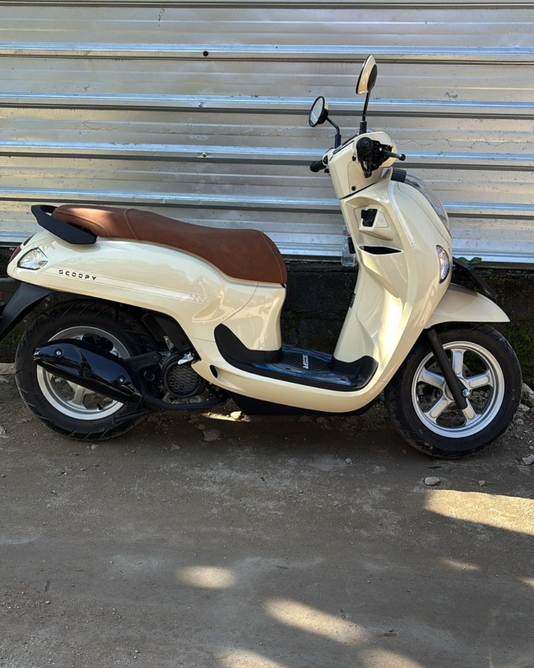 Honda Scoopy available for hire, Nusa Lembongan