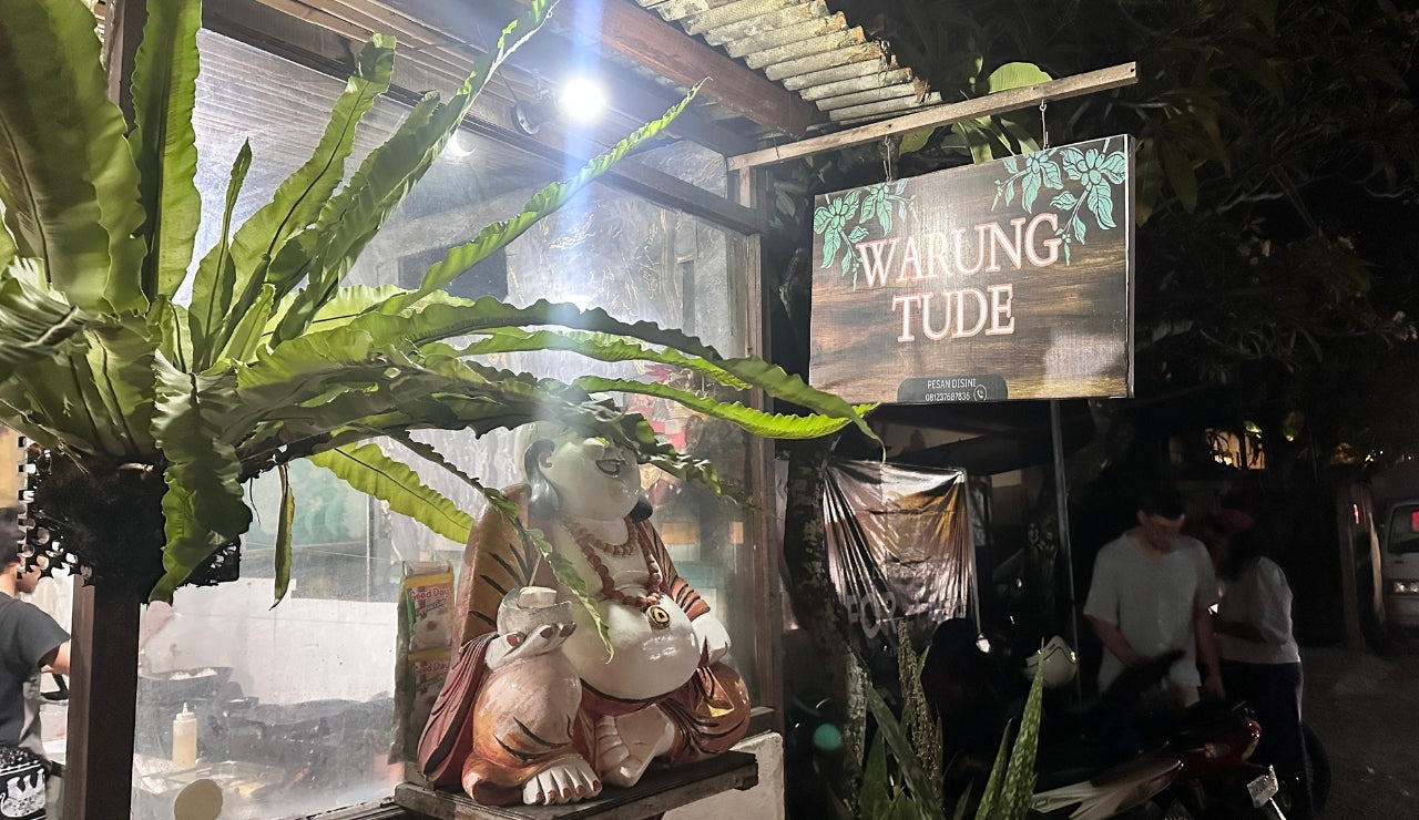 Warung Tude, Jungut Batu, Nusa Lembongan - tasty local warung