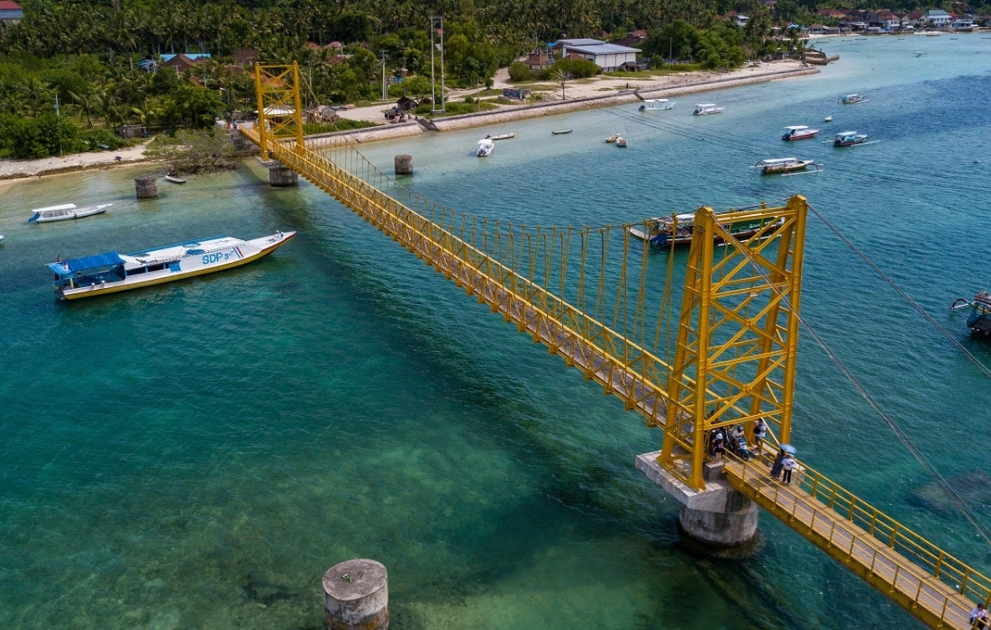 An ariel view of the Yellow Bridge from Nusa Lembongan
