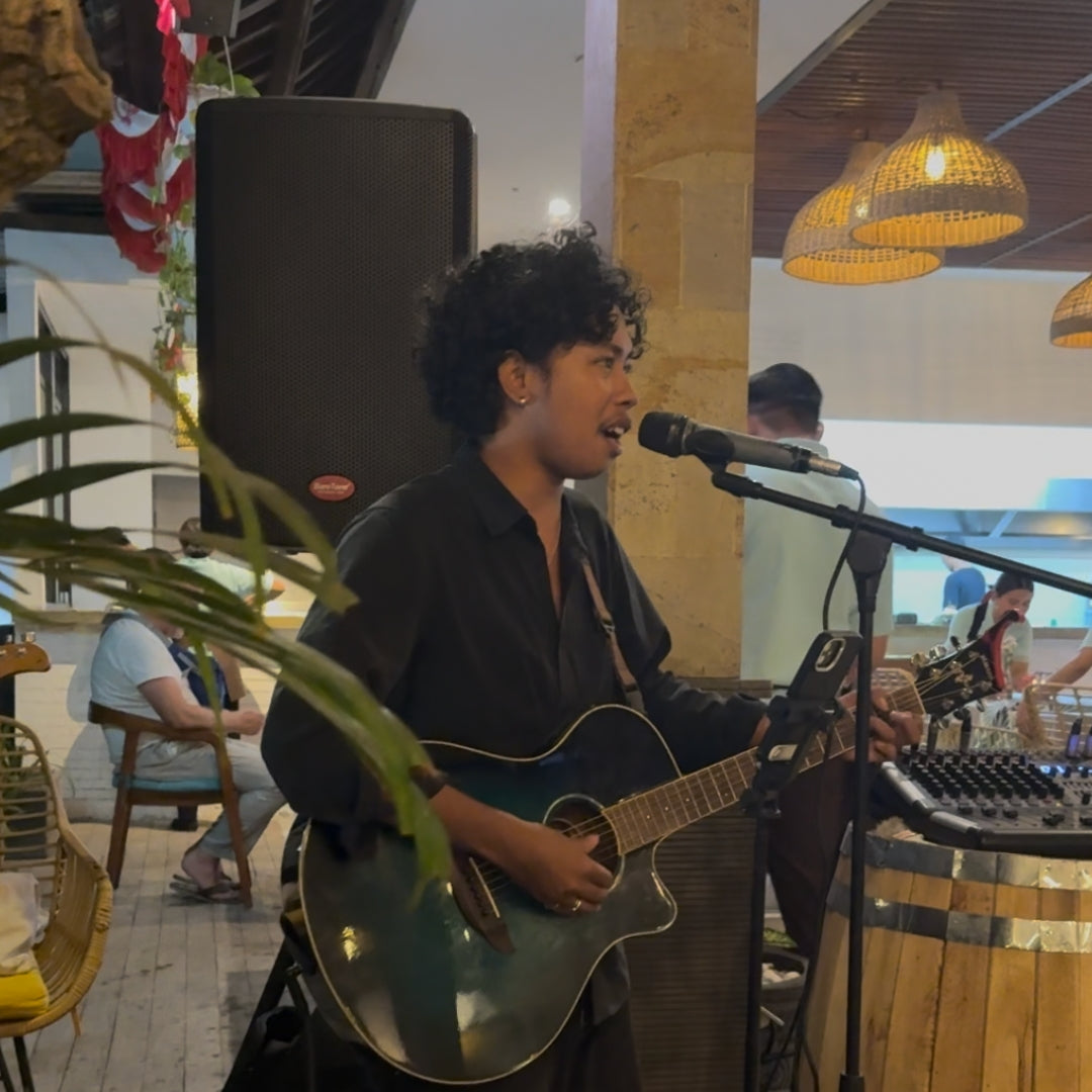 Local talented acoustic solo artist performing live at Acala Bar & Bistro , Jungut Batu, Nusa Lembongan